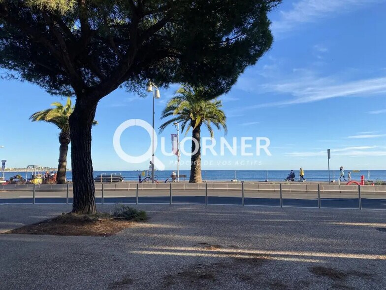 Office in Fréjus for lease - Building Photo - Image 1 of 9