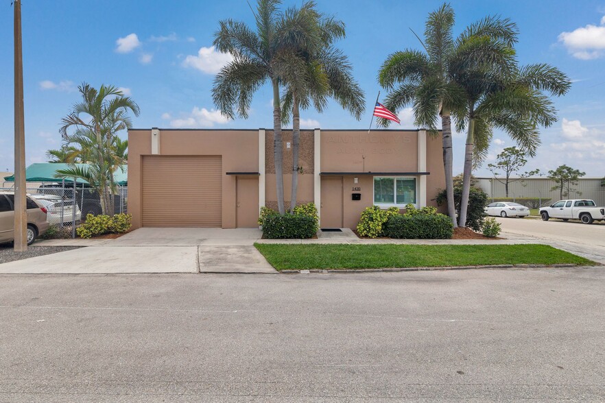 1420 Forsythe Rd, West Palm Beach, FL for sale - Building Photo - Image 3 of 19