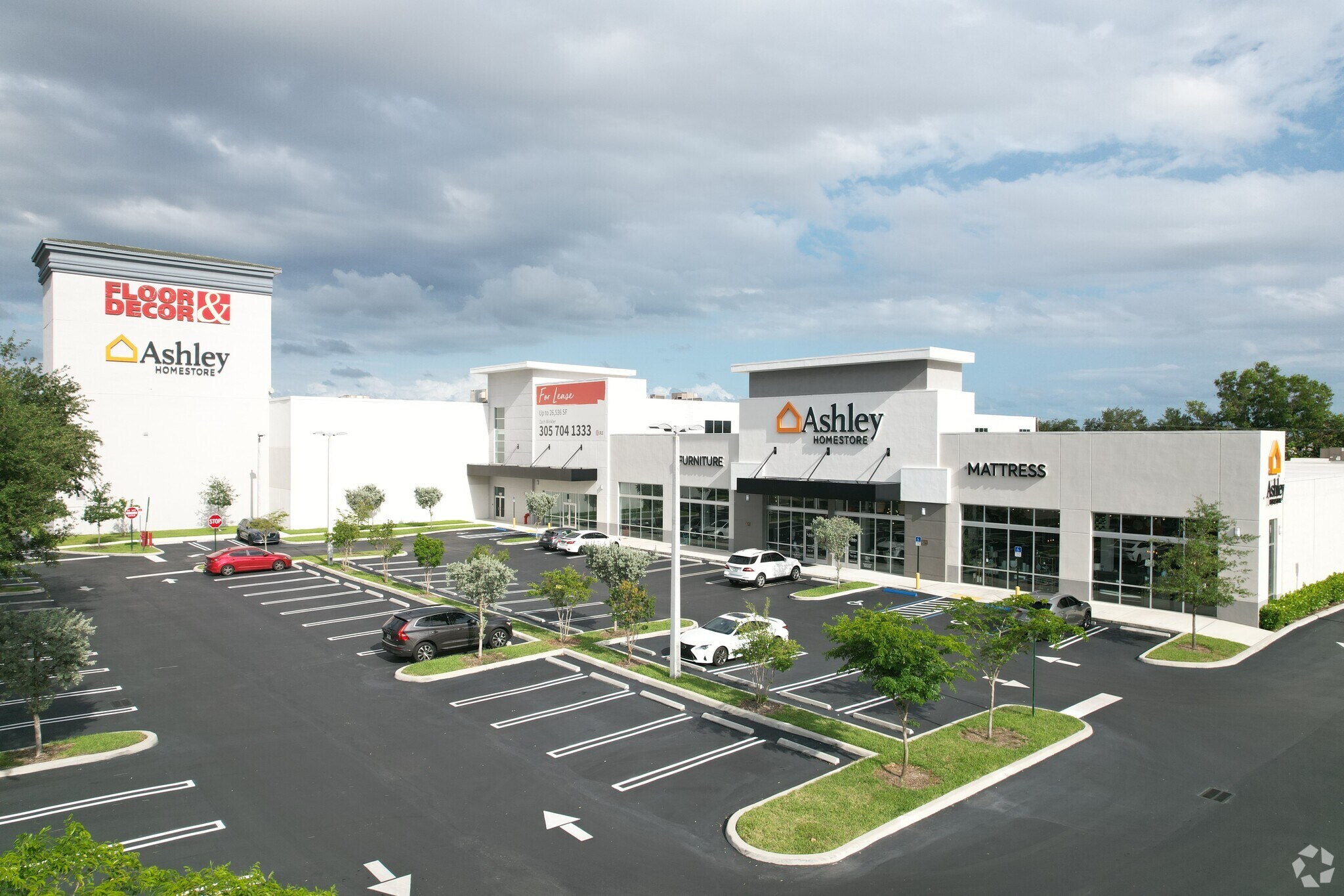 1400 NW 167th St, Miami, FL for lease Primary Photo- Image 1 of 17