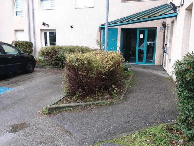 41 Rue De Domparon, Gex for lease - Building Photo - Image 3 of 10