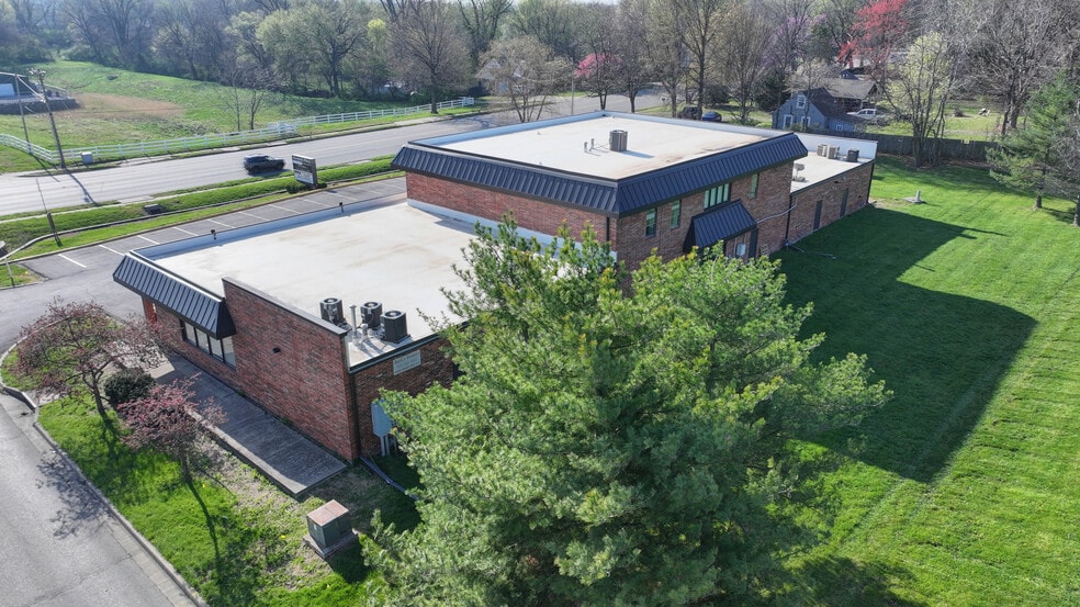 2400 S Lee's Summit Rd, Independence, MO for sale - Building Photo - Image 3 of 5