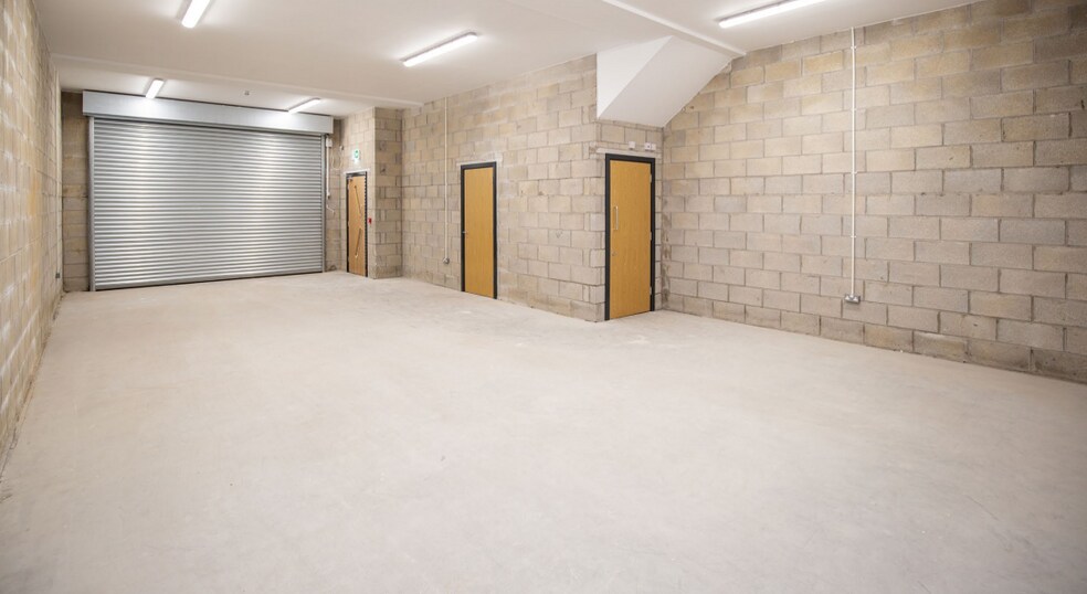 Cawdor St, Manchester for lease - Interior Photo - Image 3 of 6