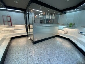 Retail in Santa Margarida de Montbui, Barcelona for lease Interior Photo- Image 2 of 10