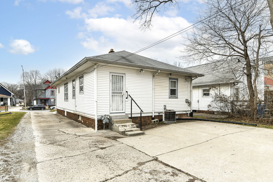 6163 N College Ave, Indianapolis, IN for sale - Building Photo - Image 3 of 18