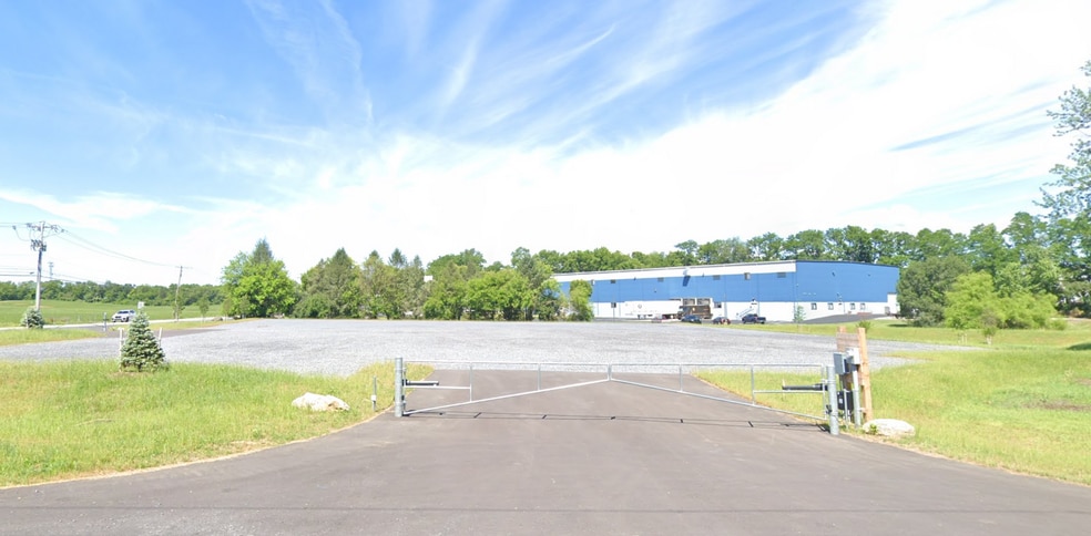 96 S Middlesex Rd, Carlisle, PA for lease - Building Photo - Image 2 of 5