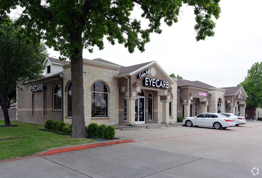 818 N Highway 67, Cedar Hill, TX for lease - Primary Photo - Image 1 of 5