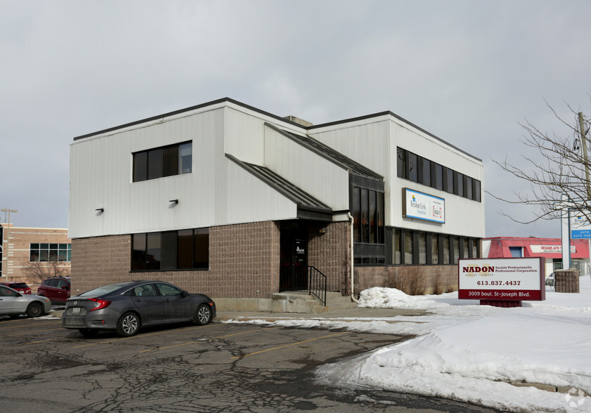 3009 St Joseph Blvd, Ottawa, ON for sale - Primary Photo - Image 1 of 14