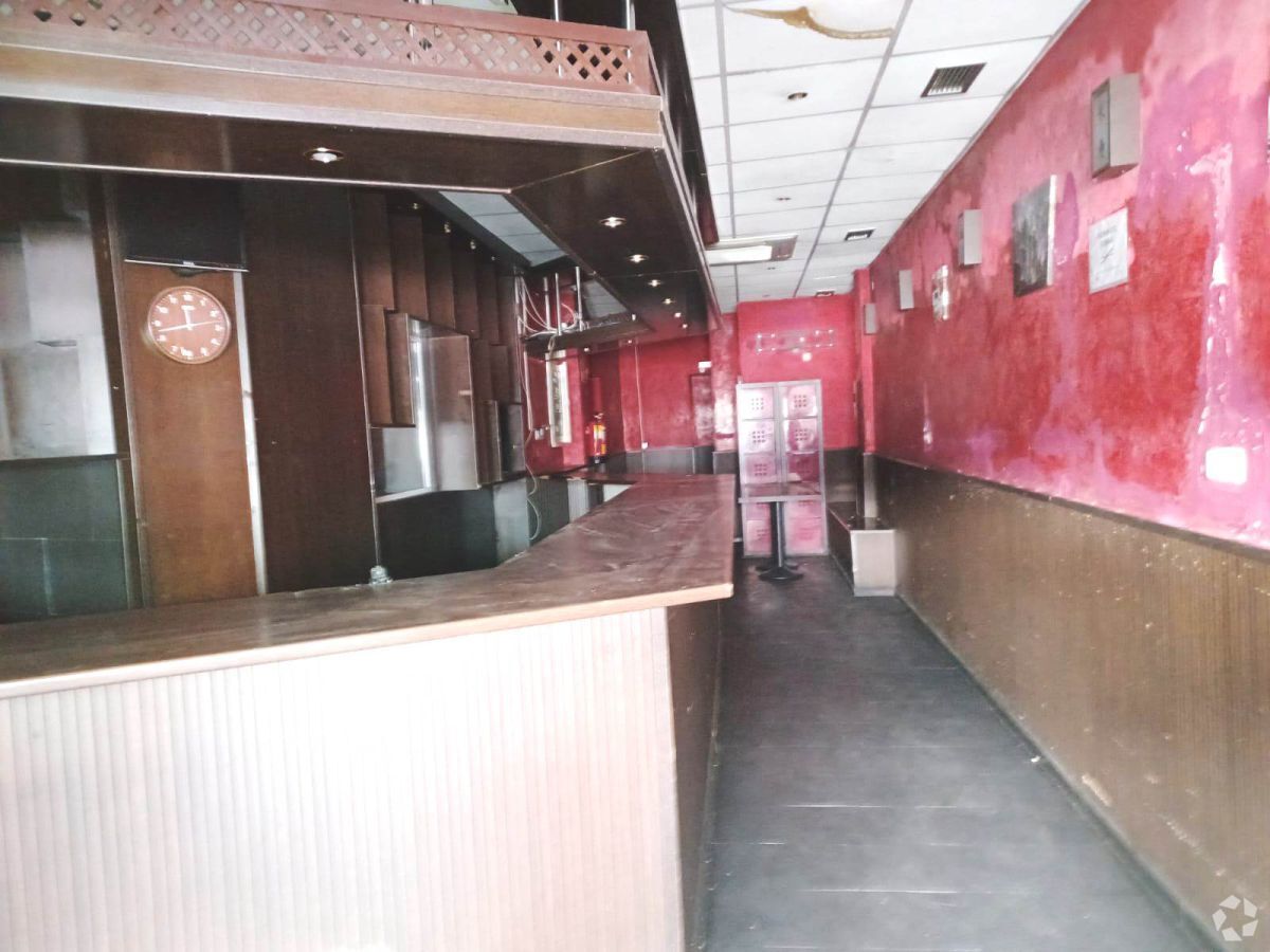 Multifamily in Madrid, Madrid for sale Interior Photo- Image 1 of 2