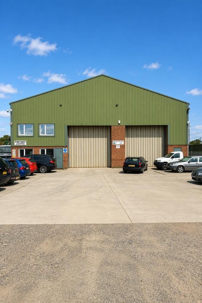 Ware Rd, Faringdon for lease Primary Photo- Image 1 of 7
