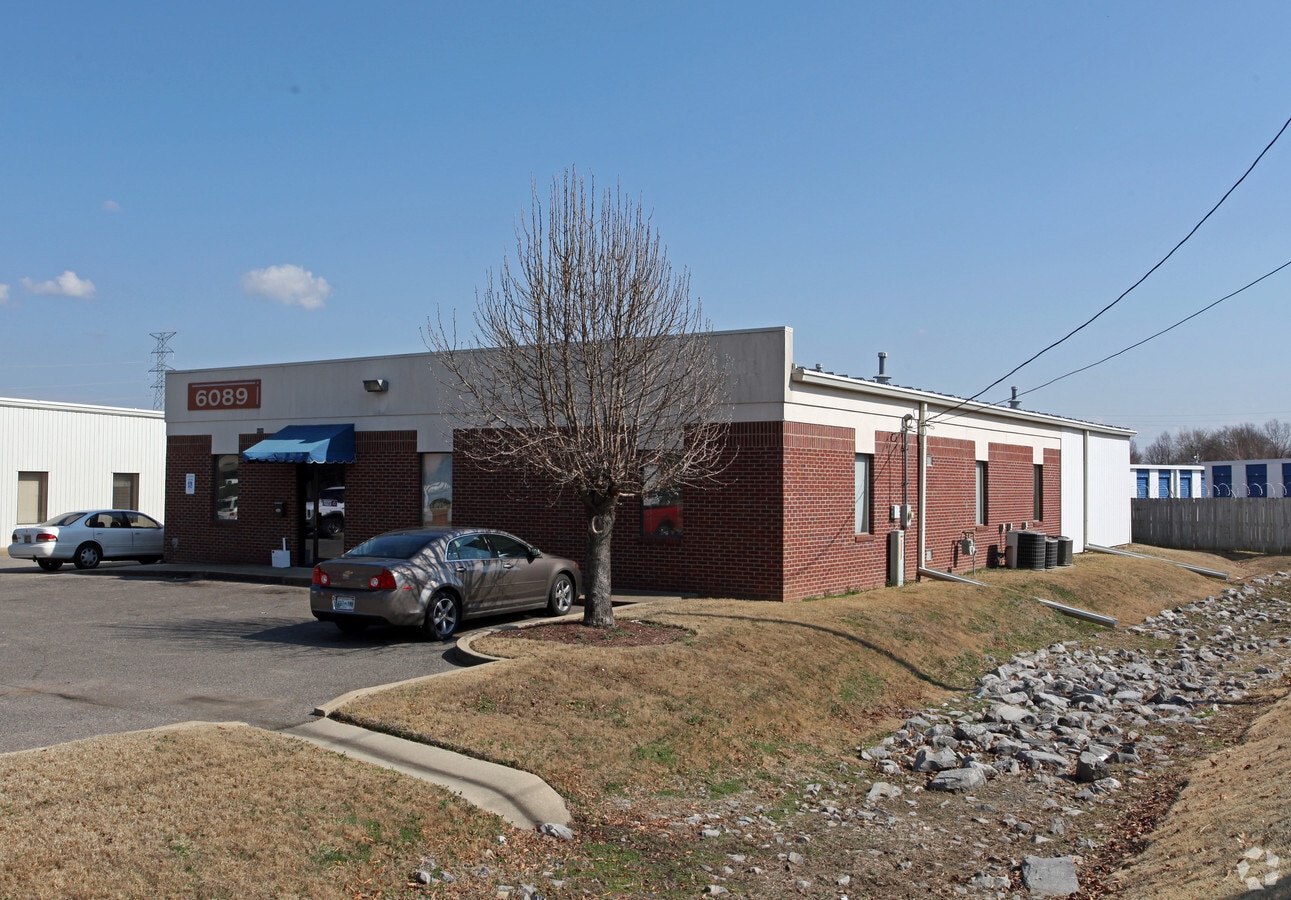 6089 Apple Tree Dr, Memphis, TN 38115