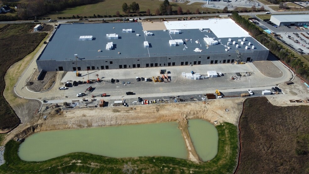 2301-2337 U.S. Hwy 70, Garner, NC for lease - Building Photo - Image 2 of 8