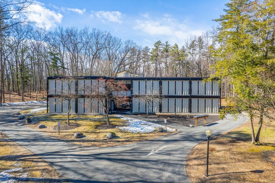 315 Ushers Rd, Ballston Lake, NY for lease - Building Photo - Image 3 of 5