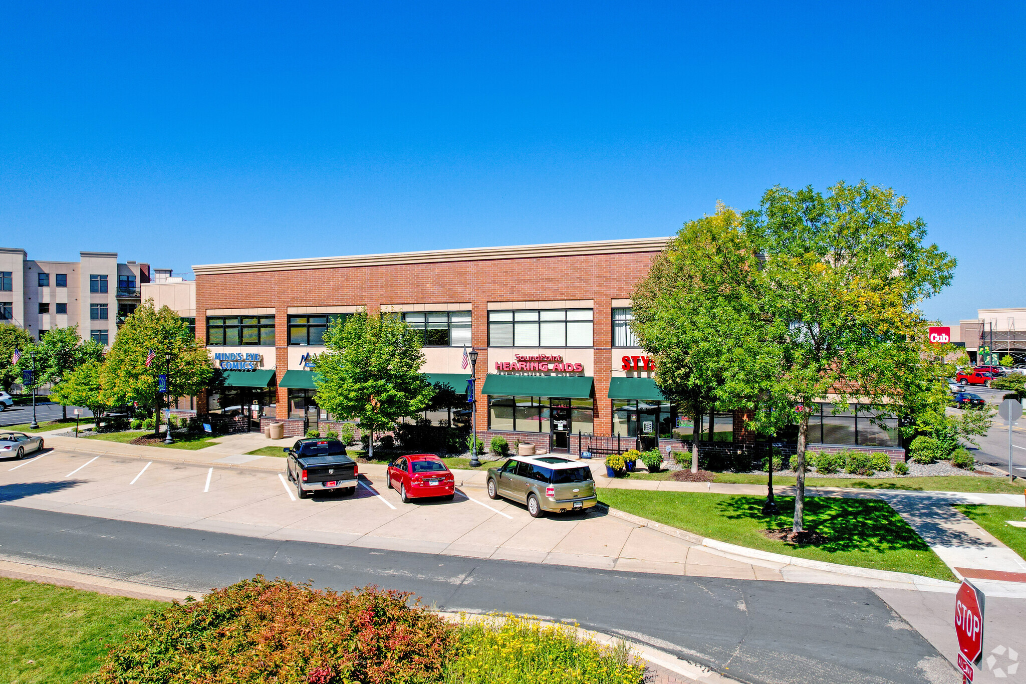 200 E Travelers Trl, Burnsville, MN for lease Building Photo- Image 1 of 5