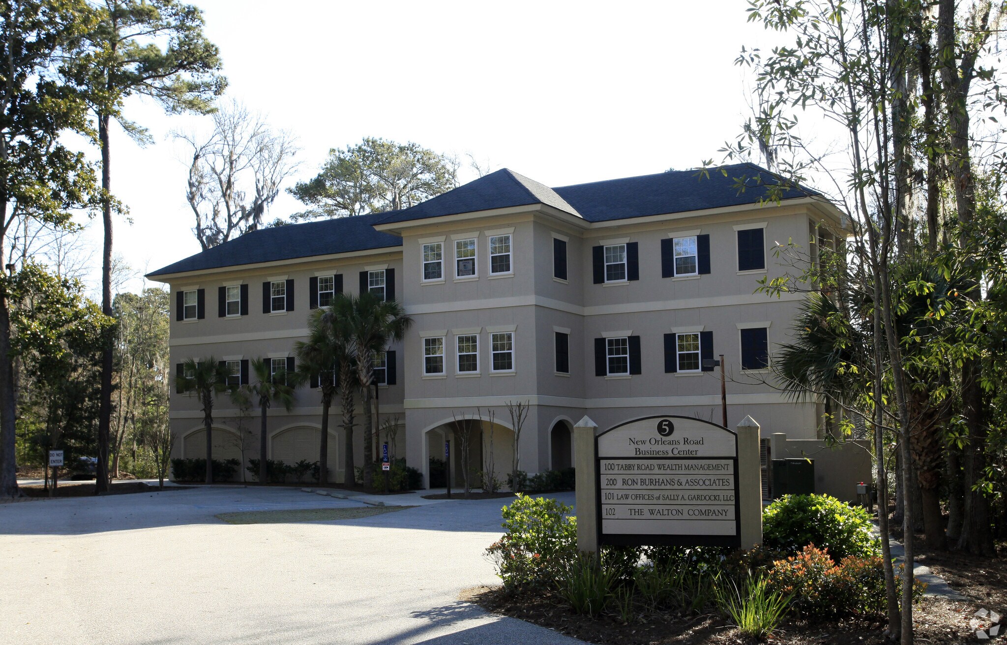 5 New Orleans Rd, Hilton Head Island, SC for sale Primary Photo- Image 1 of 1