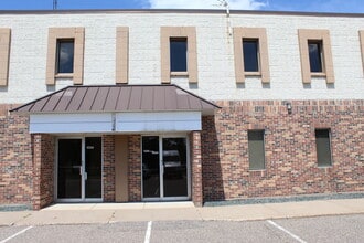 1500-1548 Cliff Rd E, Burnsville, MN for lease Building Photo- Image 2 of 10