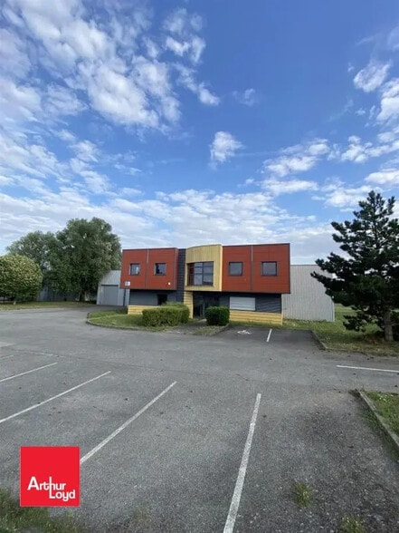 Flex in Vernouillet for lease - Building Photo - Image 2 of 5