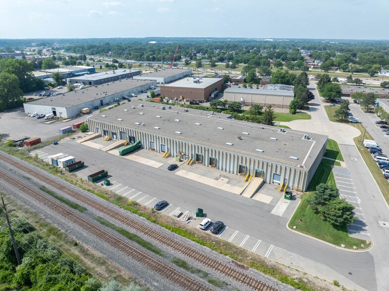 13115-13131 Waco Dr, Livonia, MI for lease - Aerial - Image 3 of 5