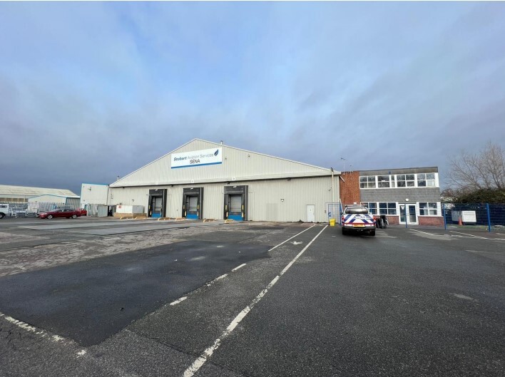 Aviation Way, Southend On Sea, SS2 6UN - Flex for Lease | LoopNet