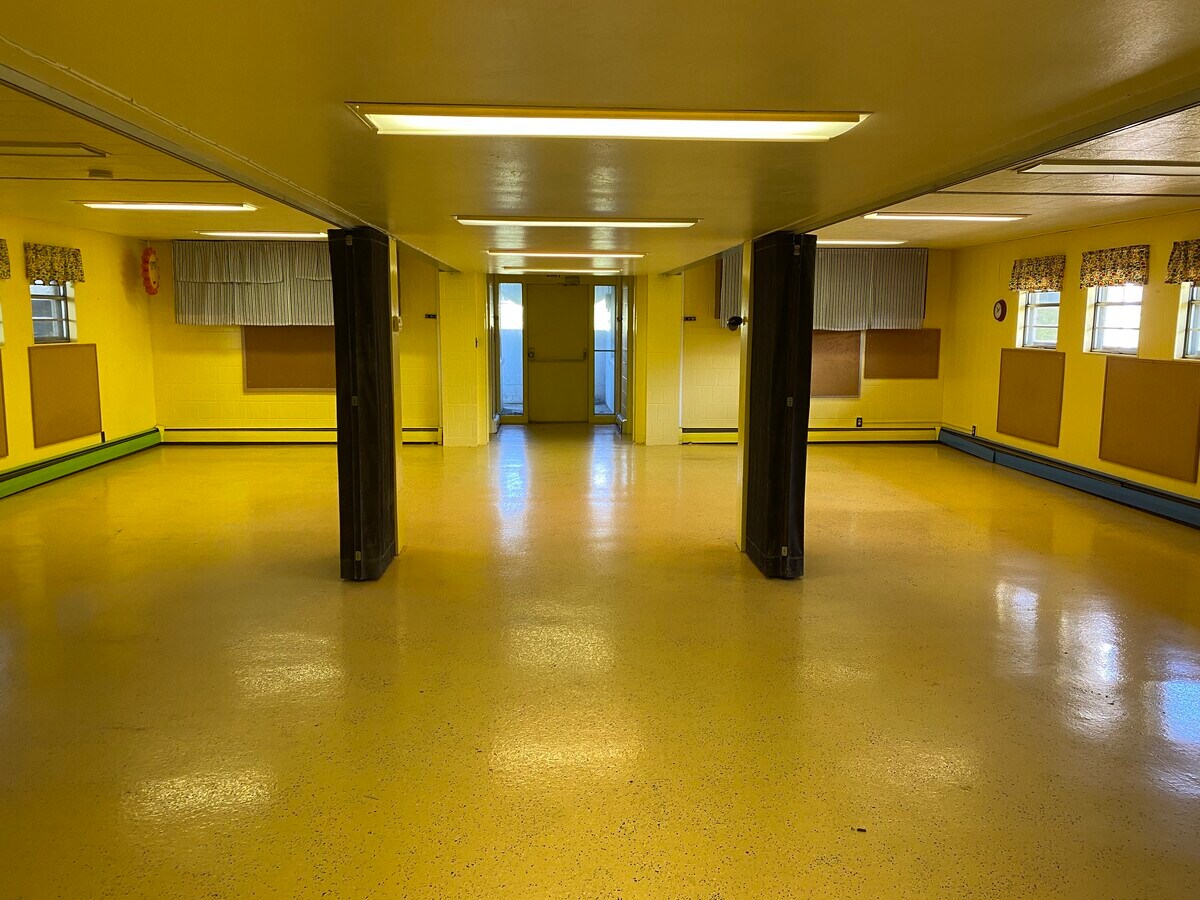 100 Illini Dr, East Peoria, IL 61611