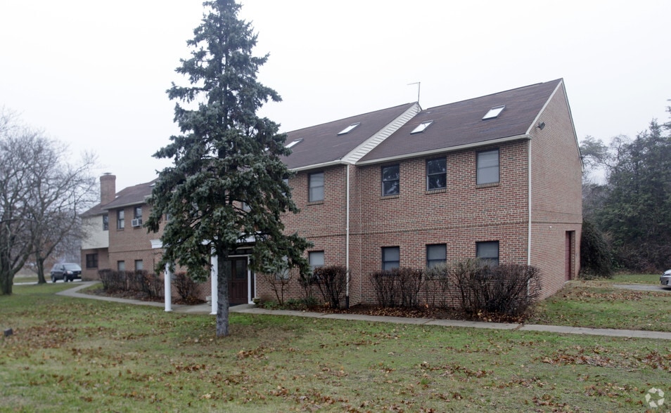 701 S Rt-73 Hwy, Berlin Township, NJ for sale - Building Photo - Image 2 of 7