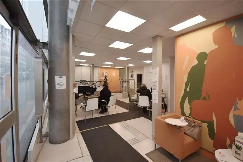 Office in Saint-Brieuc for lease - Interior Photo - Image 3 of 7