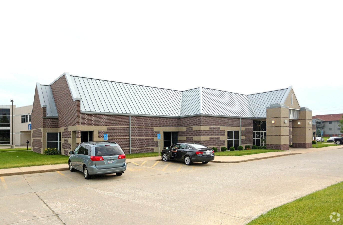 1105 N Ankeny Blvd, Ankeny, IA, 50023 Office/Medical Space For Lease