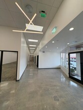 860 Charter St, Redwood City, CA for lease Interior Photo- Image 2 of 5