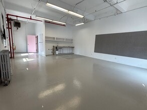 526 46th Ave, Long Island City, NY for lease Interior Photo- Image 2 of 5