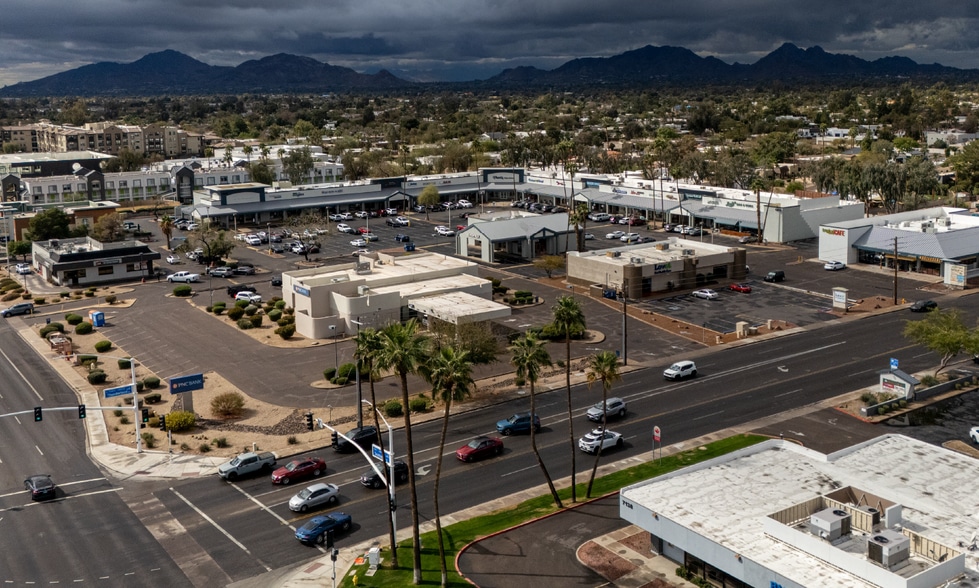 13610 N Scottsdale Rd, Scottsdale, AZ for lease - Building Photo - Image 1 of 8