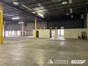 6908 Engle Rd, Middleburg Heights, OH for lease Building Photo- Image 1 of 3