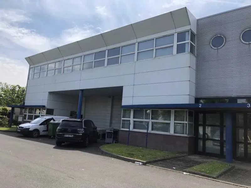 Office in Bondy for lease Building Photo- Image 1 of 9