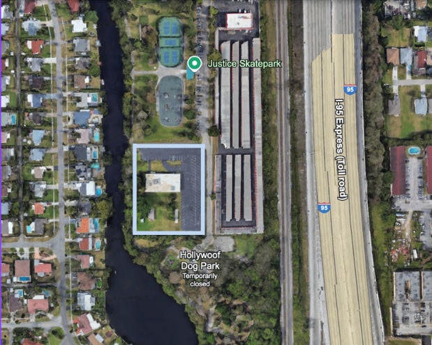 600 Knights Rd, Hollywood, FL for sale - Building Photo - Image 2 of 12