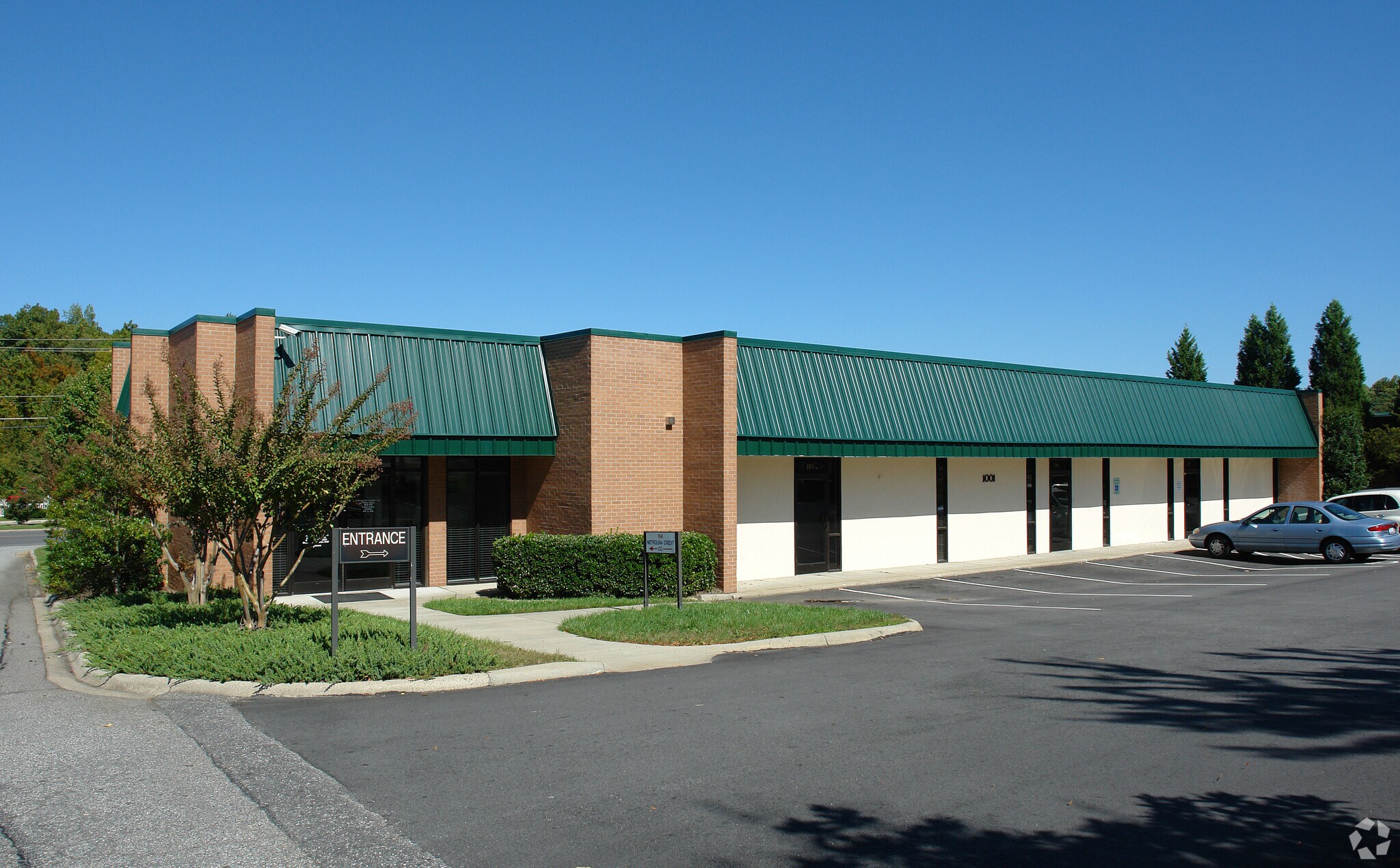 1001 Phillips Ave, High Point, NC for sale Primary Photo- Image 1 of 1