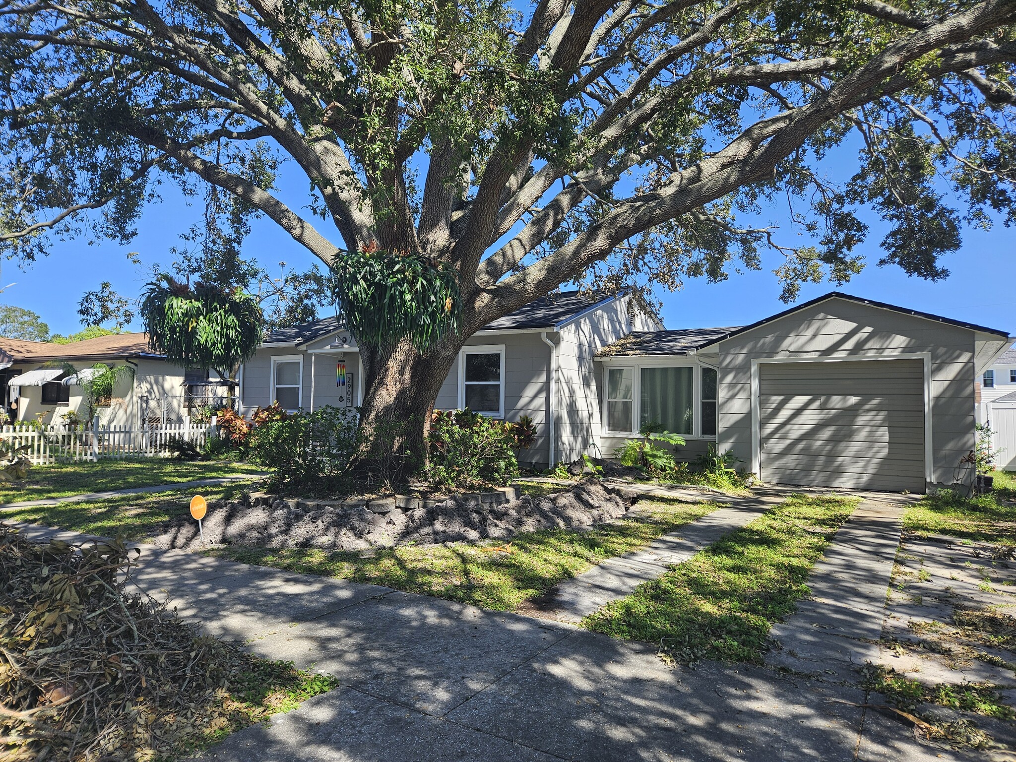 2905 13th St N, Saint Petersburg, FL for sale Primary Photo- Image 1 of 13