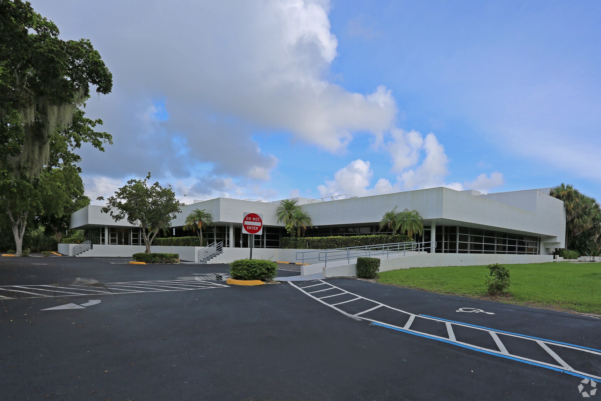 6001 Park of Commerce Blvd, Boca Raton, FL for sale Primary Photo- Image 1 of 1