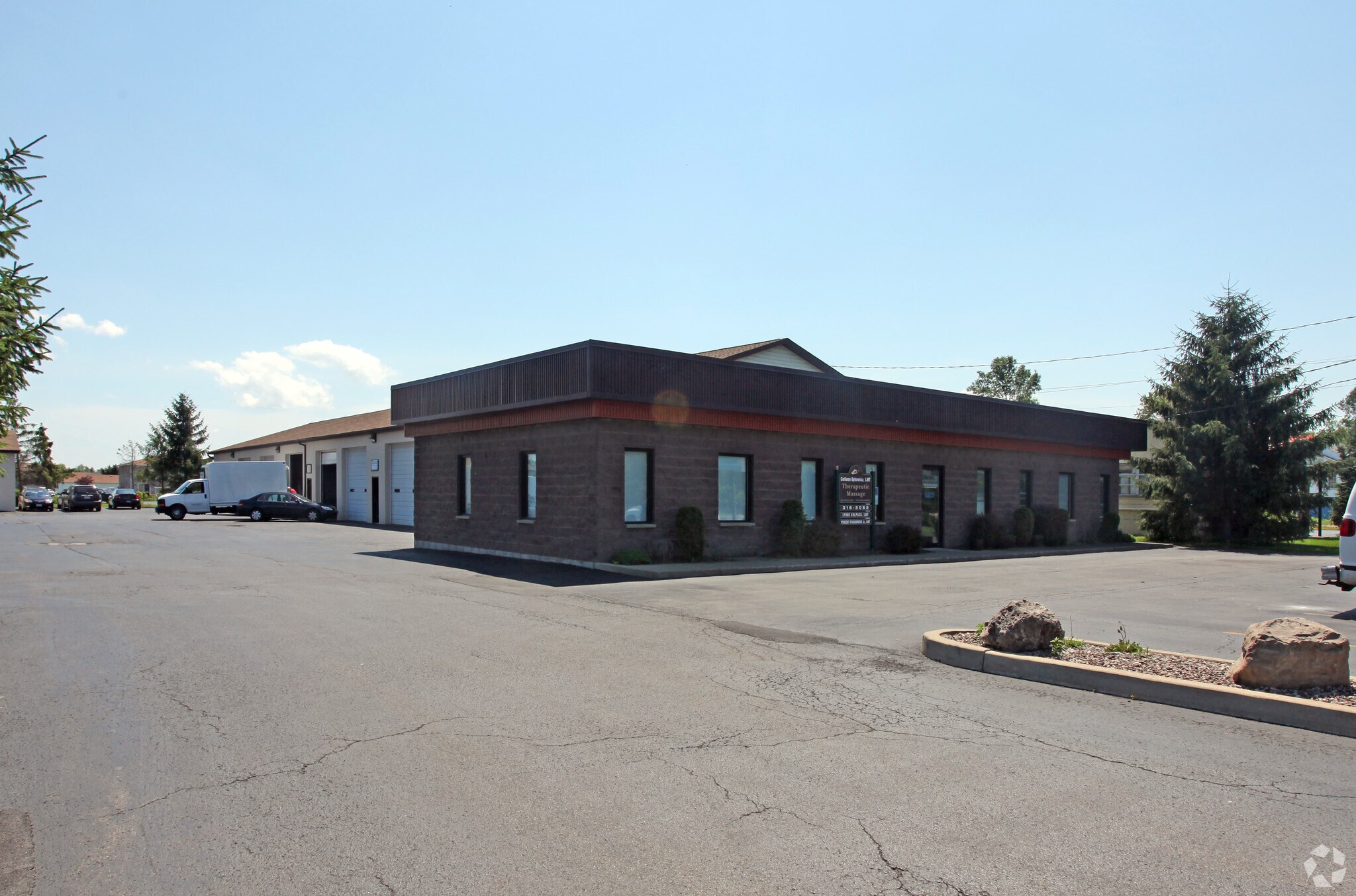 2728 Niagara Falls Blvd, North Tonawanda, NY for sale Primary Photo- Image 1 of 1