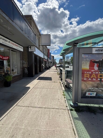 425 Donlands Ave, Toronto, ON for lease - Building Photo - Image 3 of 10