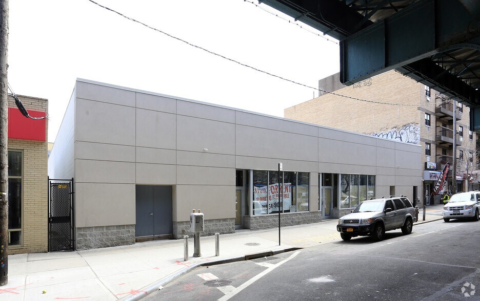 2552-2556 White Plains Rd, Bronx, NY for sale - Primary Photo - Image 1 of 1
