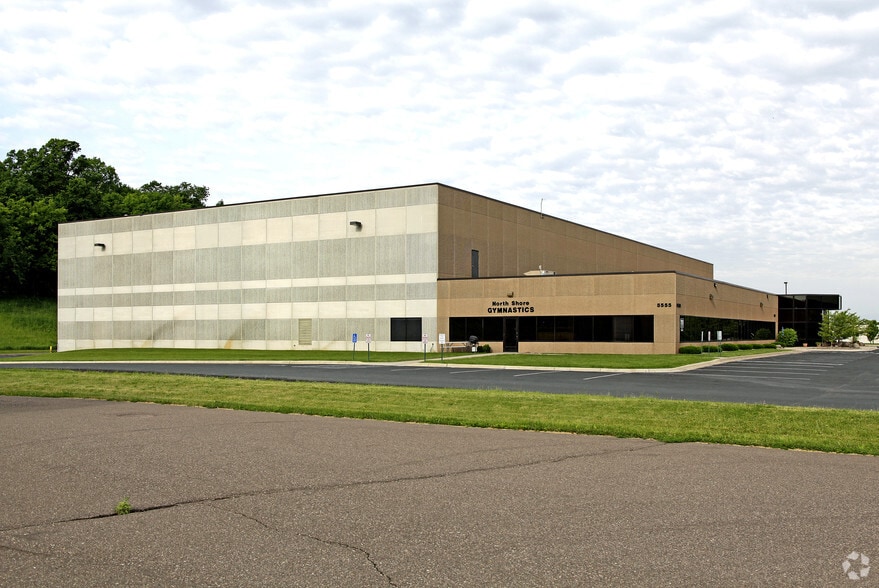 5555-5565 Pioneer Creek Dr, Maple Plain, MN for sale - Primary Photo - Image 1 of 1