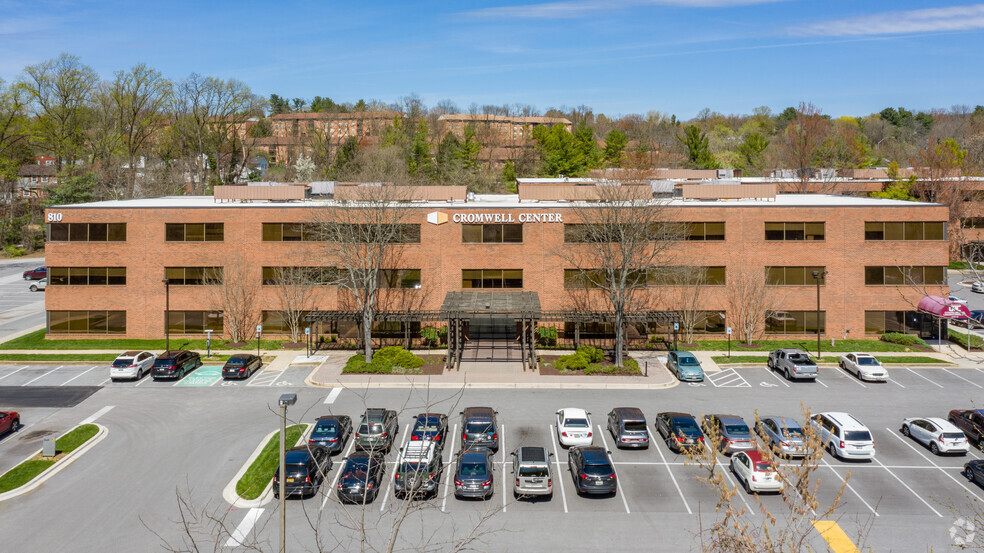 809-810 Gleneagles Ct, Towson, MD for lease - Building Photo - Image 1 of 10