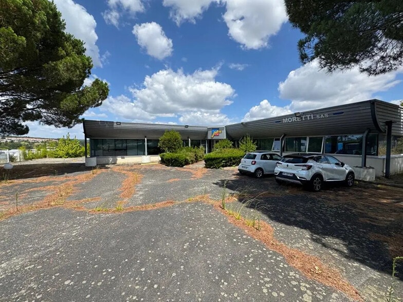 Office in Mondouzil for sale - Building Photo - Image 3 of 9