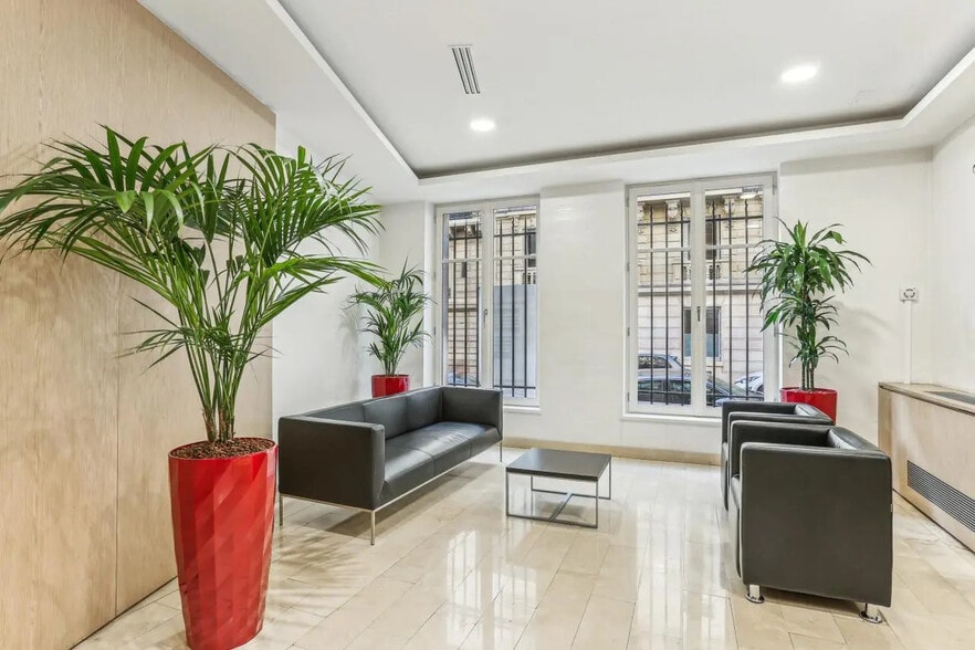 12 Rue Portalis, Paris for lease - Lobby - Image 2 of 14