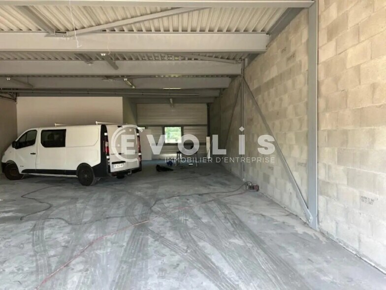 Office in La Terrasse for sale - Building Photo - Image 3 of 7