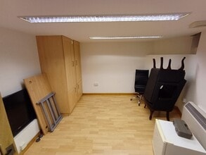 12 Southbury Rd, Enfield for lease Interior Photo- Image 2 of 3