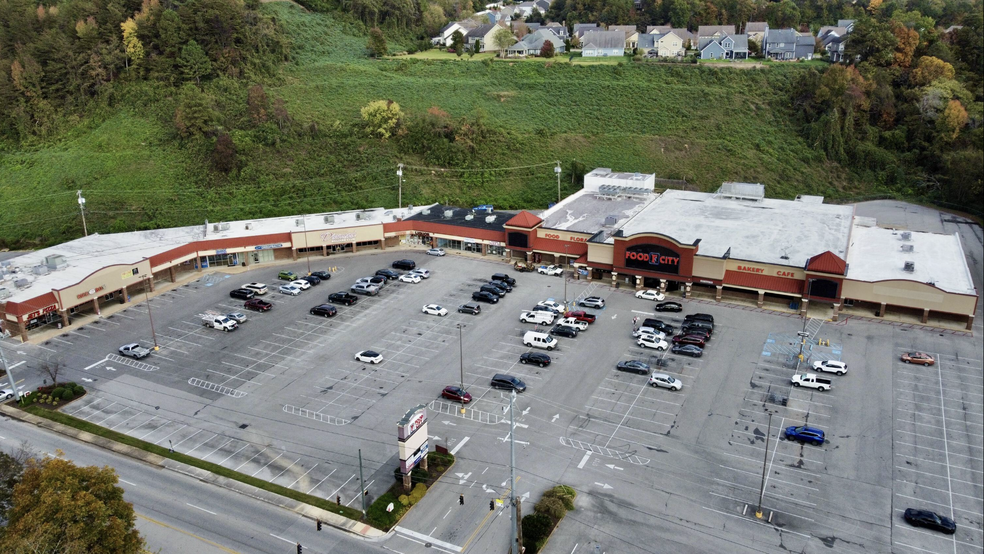 3600 Hixson Pike, Chattanooga, TN for lease - Building Photo - Image 2 of 6