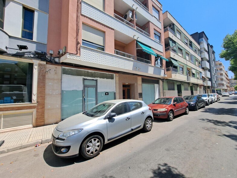 Retail in Alzira for sale - Building Photo - Image 1 of 17