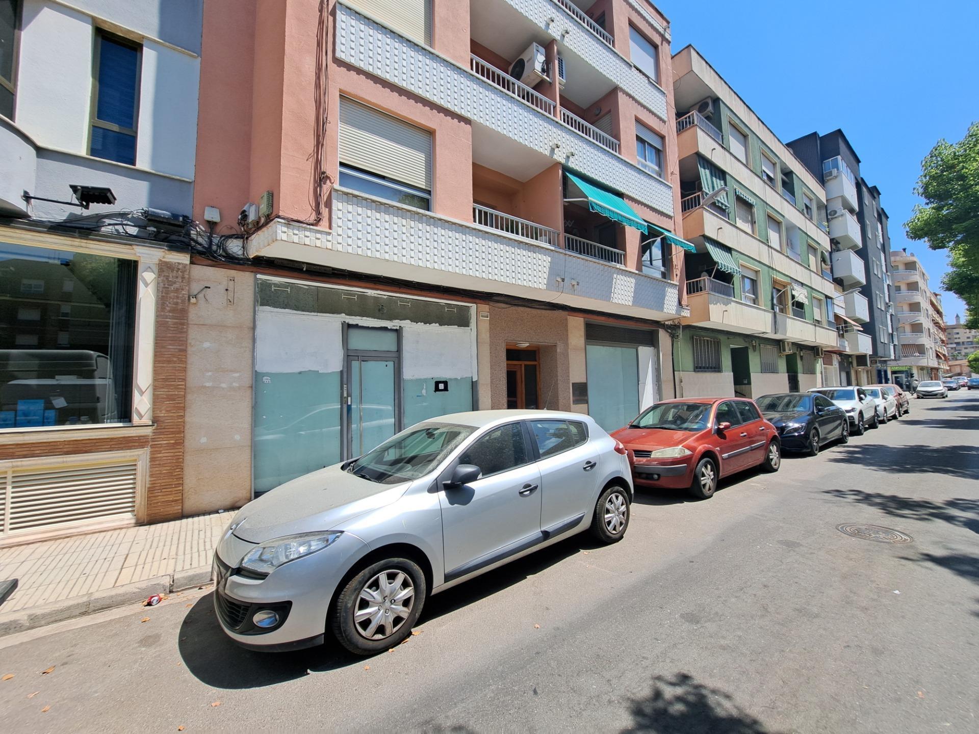 Retail in Alzira for sale Building Photo- Image 1 of 18