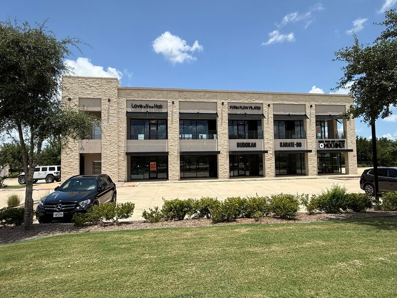 18806 Noble Seven Ln, Sugar Land, TX for lease - Building Photo - Image 1 of 14