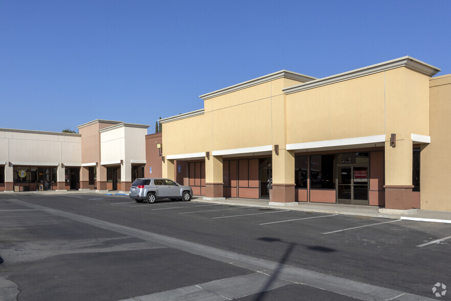 1104-1290 N Lemoore Ave, Lemoore, CA for lease - Building Photo - Image 3 of 4