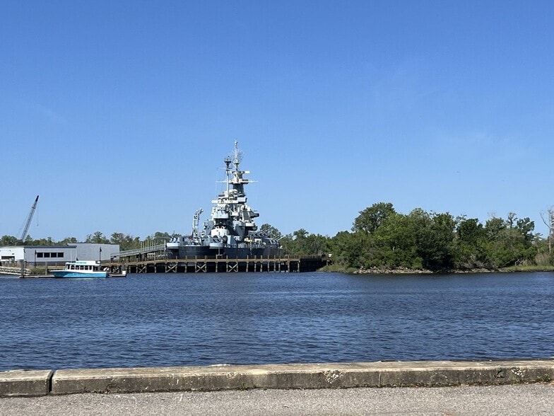 106 N Water St, Wilmington, NC for sale - Building Photo - Image 3 of 10